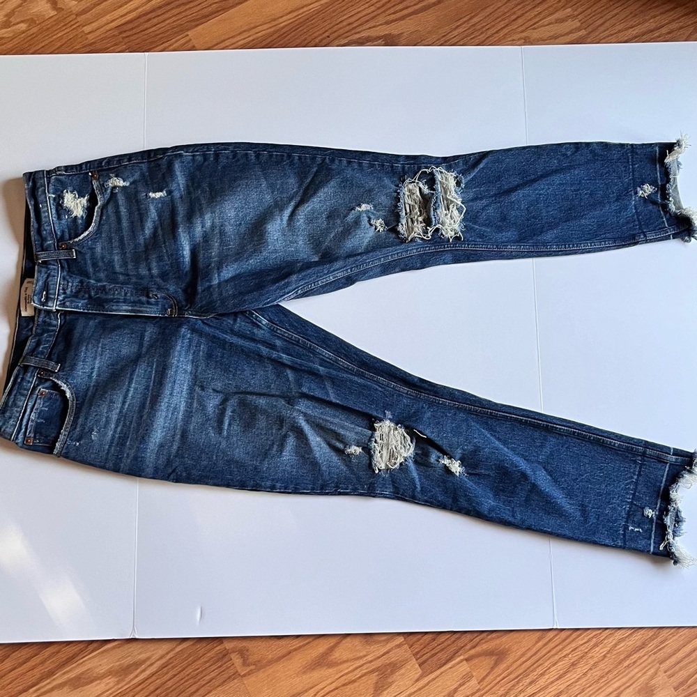 Abercrombie & Fitch skinny, high-rise distressed jeans women's size 12